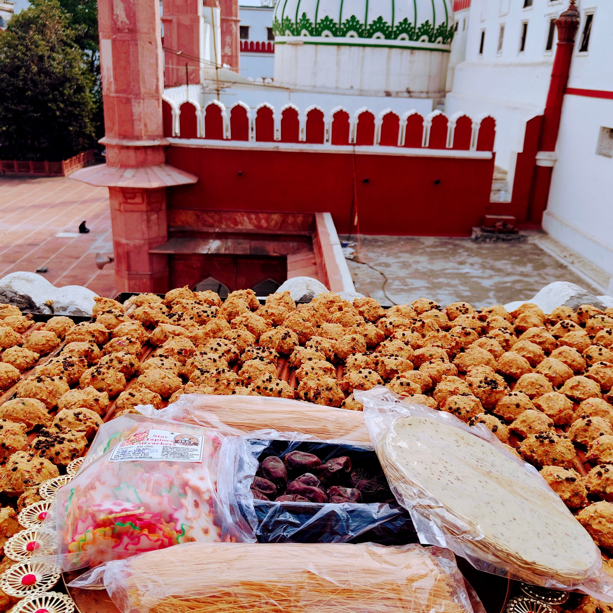 IFTAAR RAMADAN SOLO PACK (2 PC SEWIYA ,DATES(KHAJOOR)  HEENG PAPAD, SABUDANA STAR PAPAD